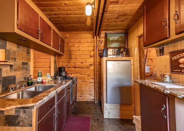Cozy Rustic In The National Forest Near Lynx In Prescott, Arizona Chalet