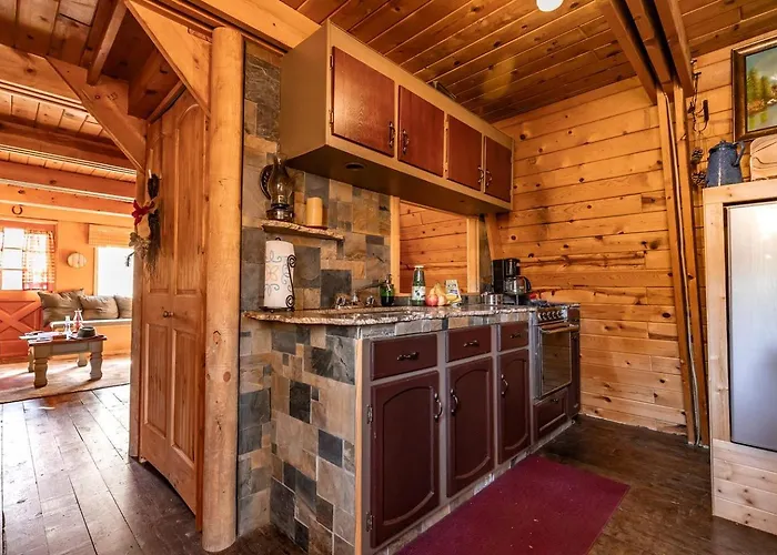 Cozy Rustic In The National Forest Near Lynx In Prescott, Arizona Chalet Prescott